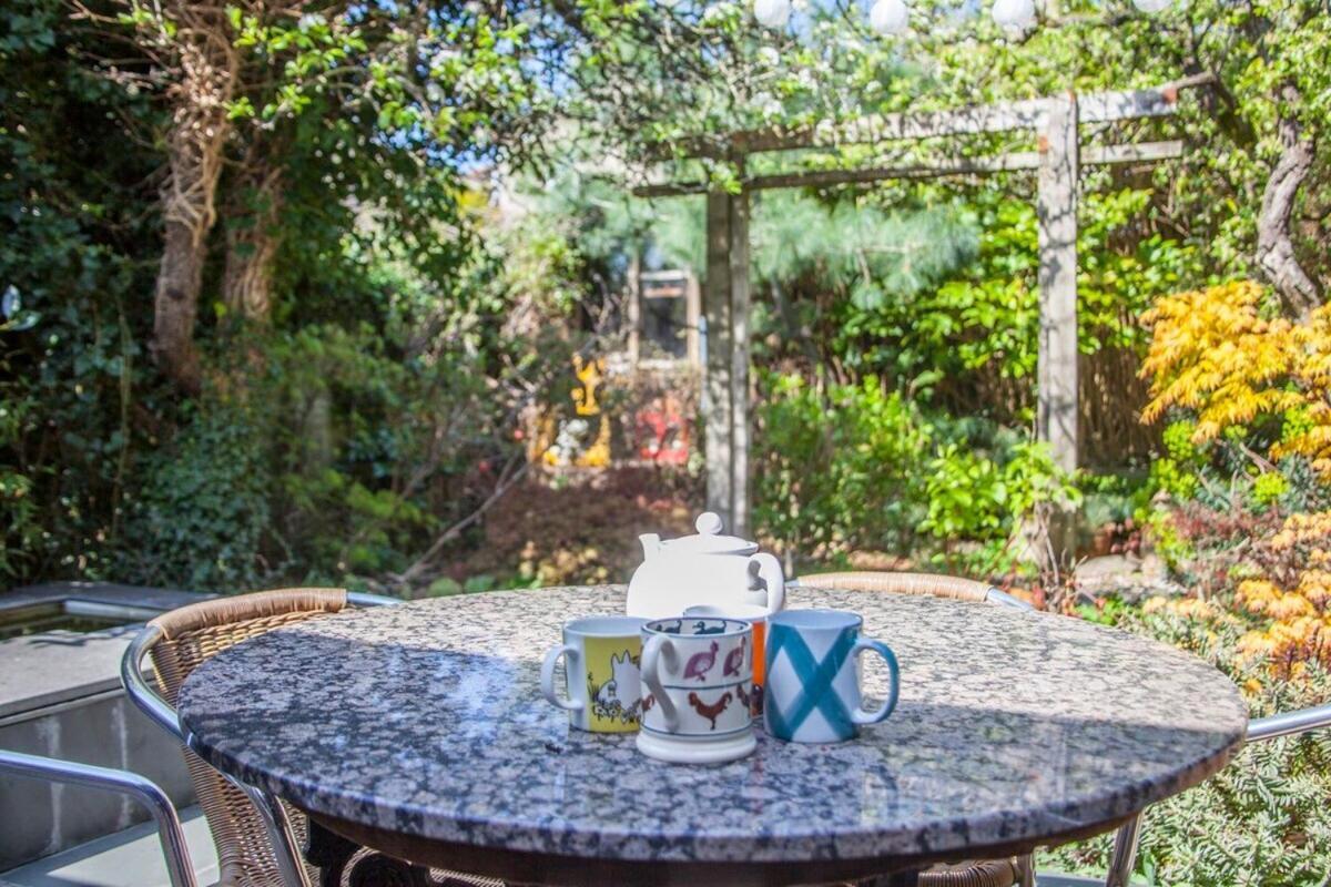 ※ Relaxing Home- Parking & Gorgeous Gardens Bath Buitenkant foto