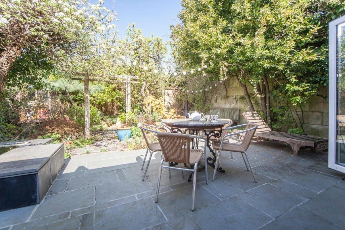 ※ Relaxing Home- Parking & Gorgeous Gardens Bath Buitenkant foto